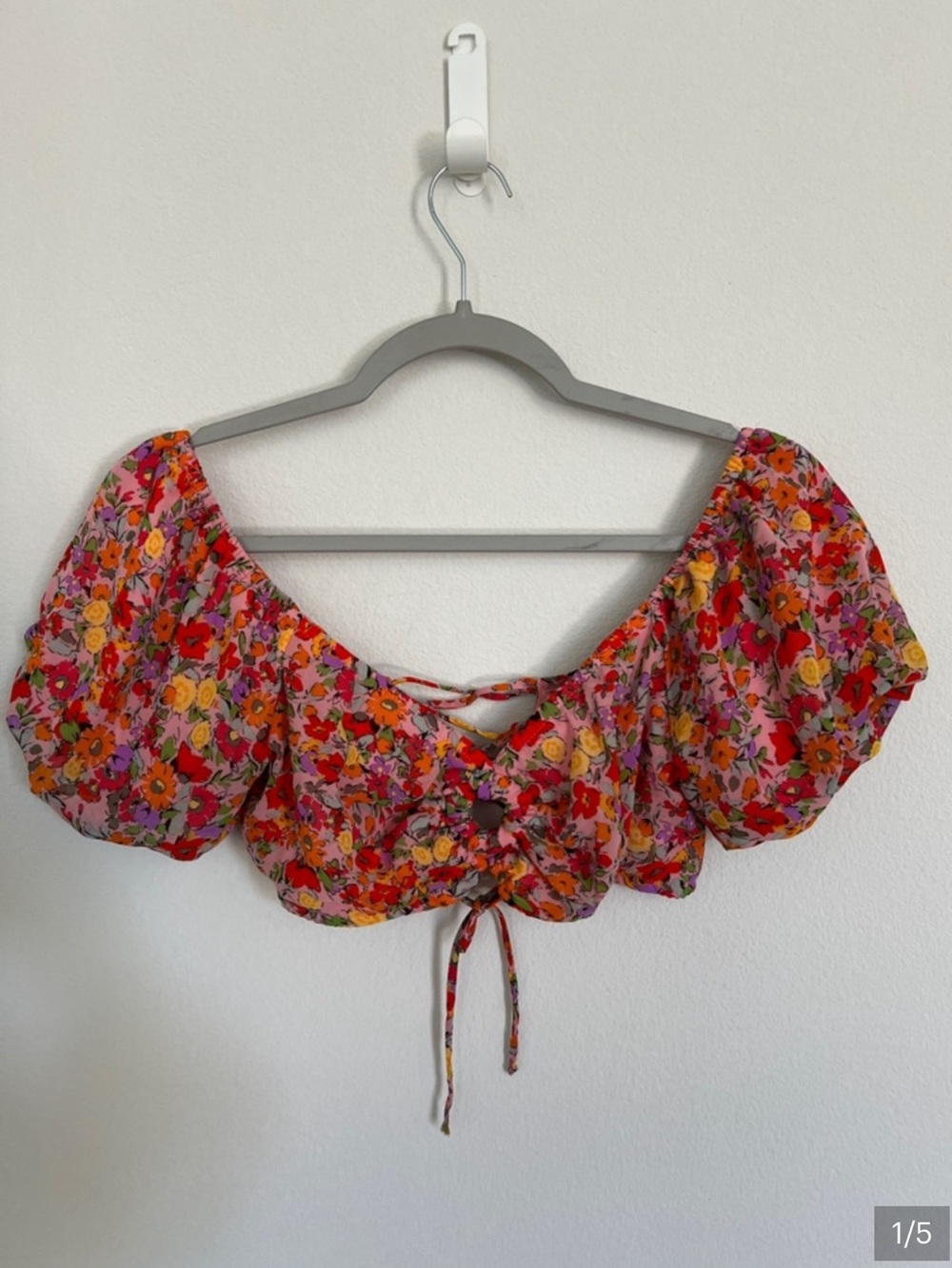 wild fable Pink Floral-Trim crop Top size medium back tie up